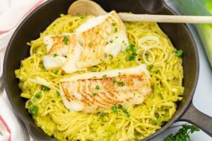 Pasta Met Kabeljauw En Prei In Pesto Roomsaus