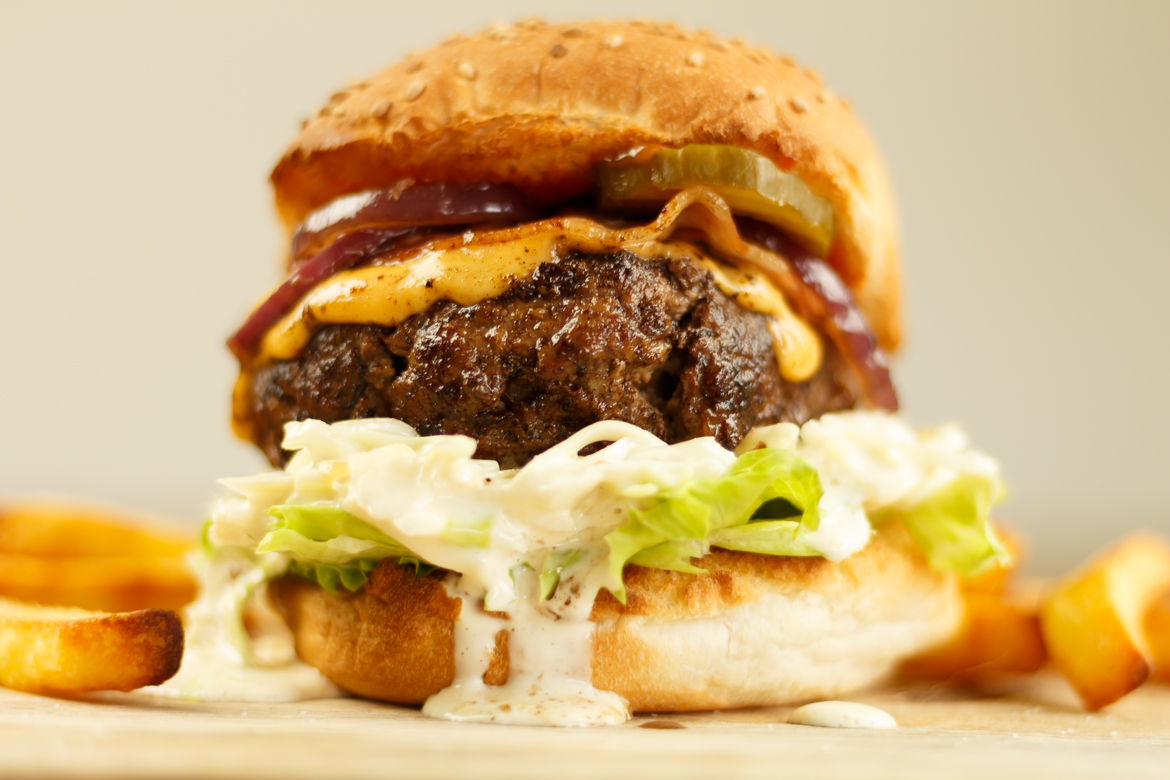 Scharnier innovatie op tijd Broodje hamburger maken - Vlees recept | SmaakMenutie