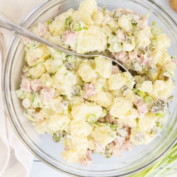 Aardappelsalade met hamblokjes