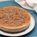 Tony’s Chocolonely karamel-zeezout NY cheesecake Tony's Chocolonely karamel-zeezout NY cheesecake