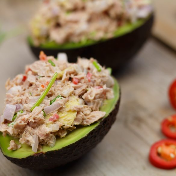 Gevulde avocado met tonijn