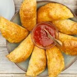 Indische pasteitjes met kip Indische pasteitjes met kip